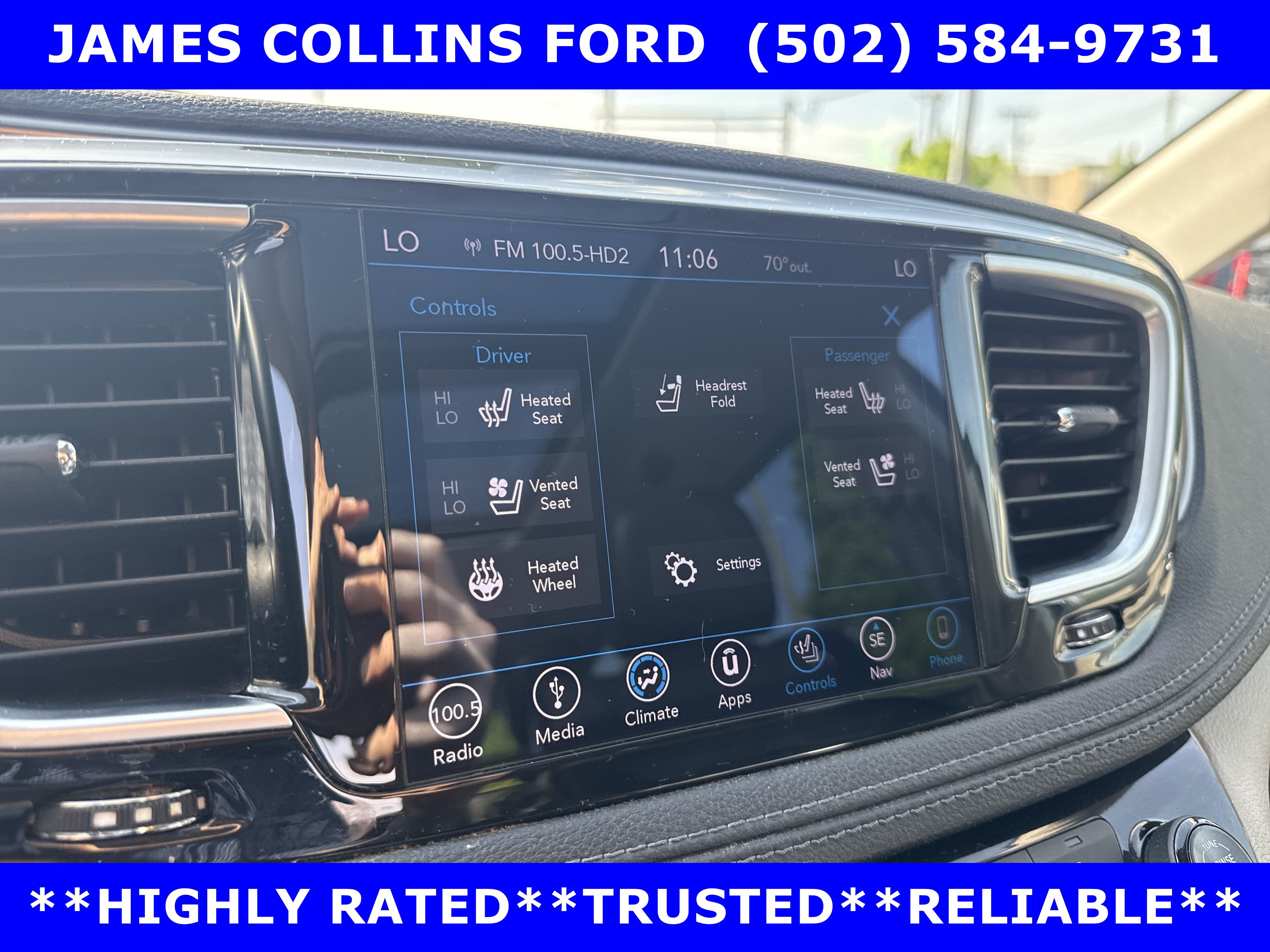 Used 2018 Chrysler Pacifica Limited FWD image 27