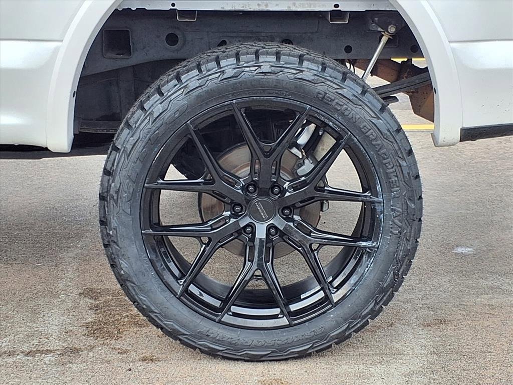 Certified 2019 Ford F150 Platinum w/ Equipment Group 701A Luxury image 32