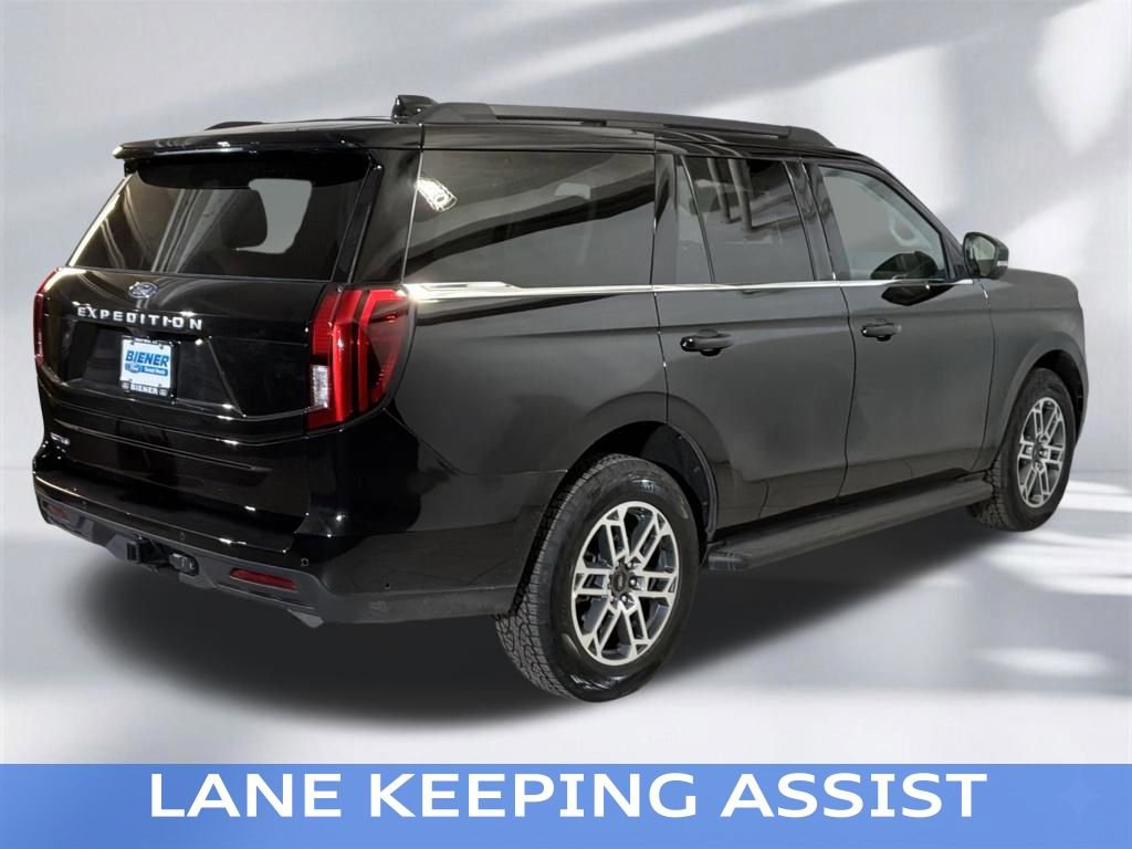Certified 2025 Ford Expedition Active AWD/4WD image 7