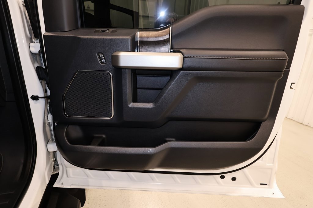 Certified 2022 Ford F450 Lariat w/ Lariat Ultimate Package image 18