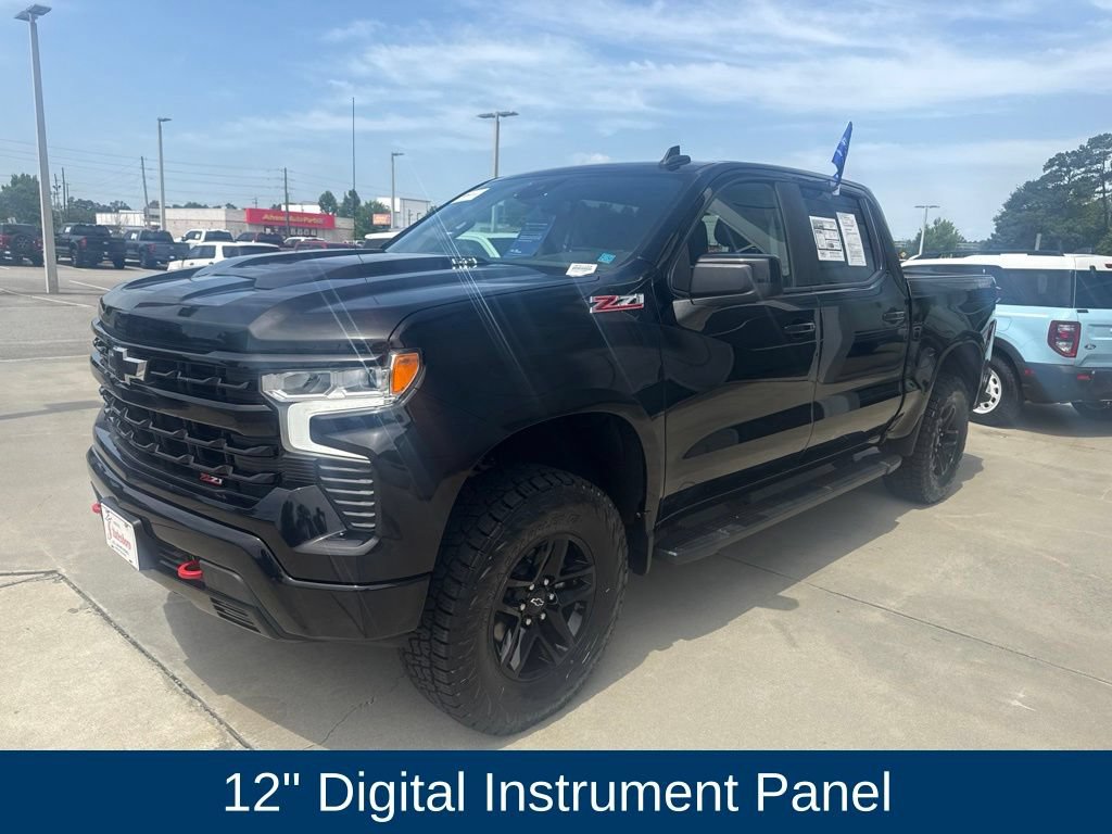 Used 2022 Chevrolet Silverado 1500 LT Trail Boss w/ Protection Package AWD/4WD image 3
