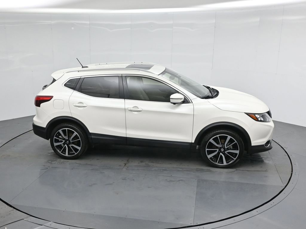 Used 2019 Nissan Rogue Sport SL w/ Premium Package image 11