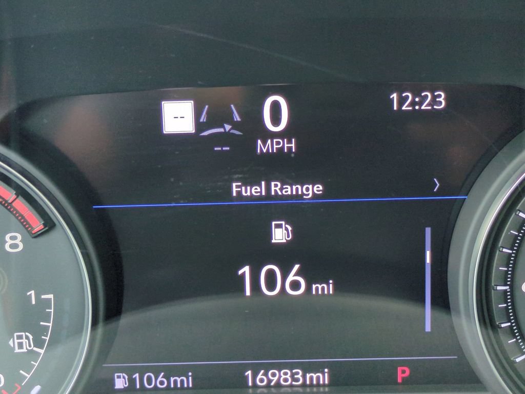 Used 2025 Cadillac XT5 Premium Luxury w/ Technology Package FWD image 30