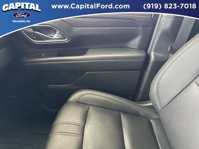 Used 2024 Chevrolet Suburban RST w/ Luxury Package AWD/4WD image 29