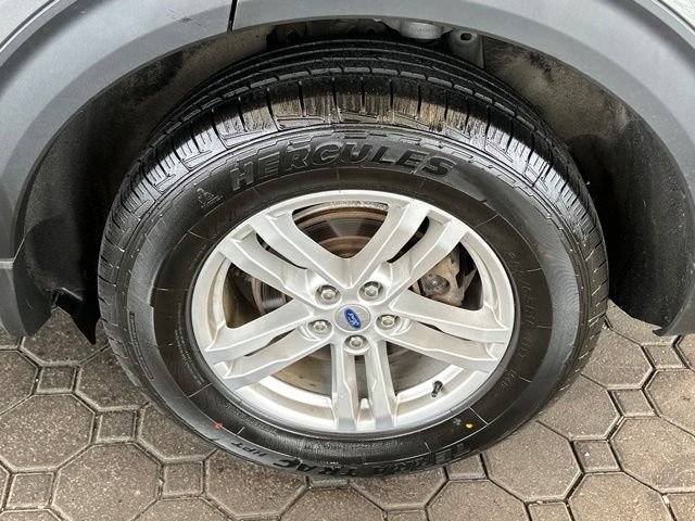 Certified 2023 Ford Explorer XLT AWD/4WD image 6