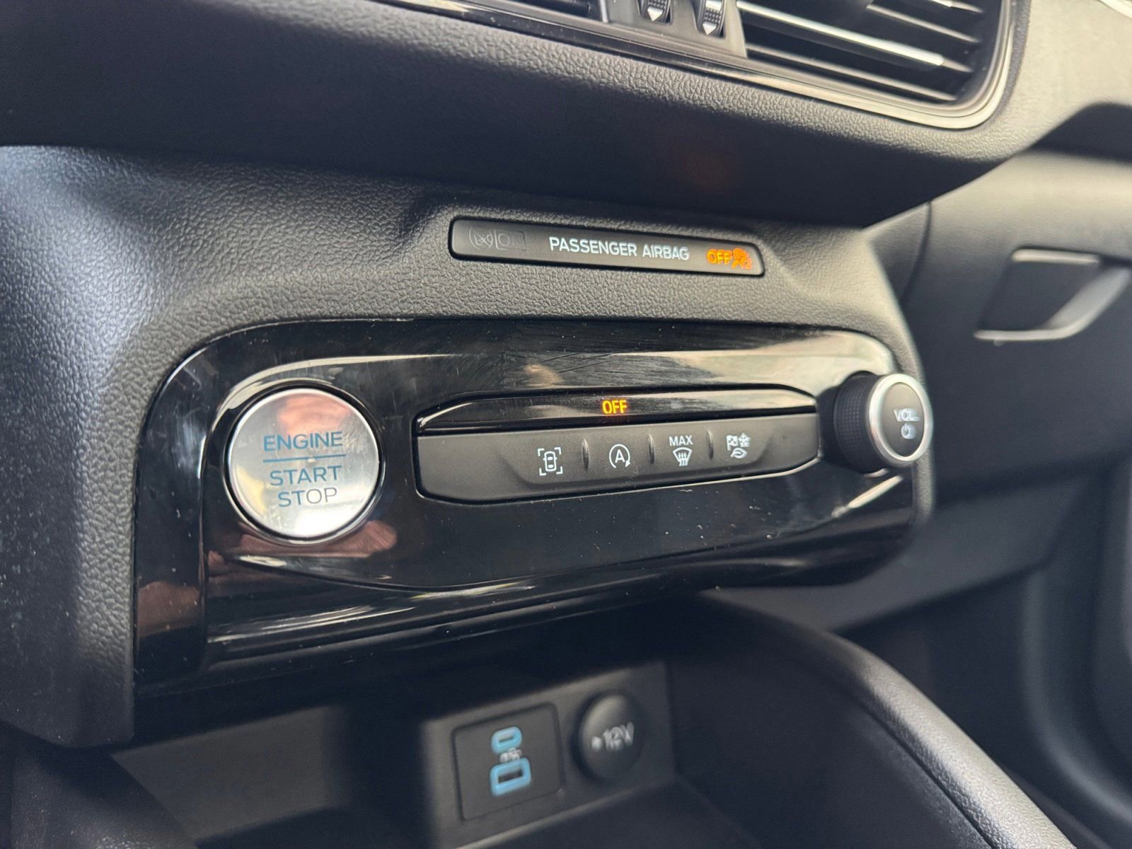 Certified 2023 Ford Escape ST-Line w/ Tech Pack #1 image 23