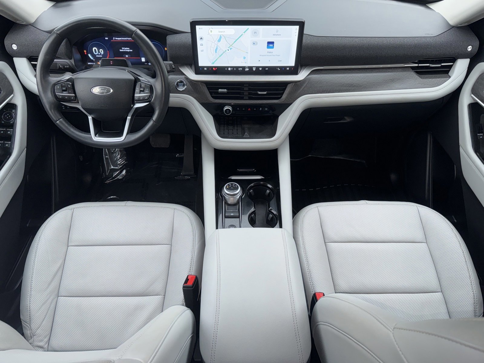 Certified 2025 Ford Explorer Platinum w/ LUX Leather Package image 10