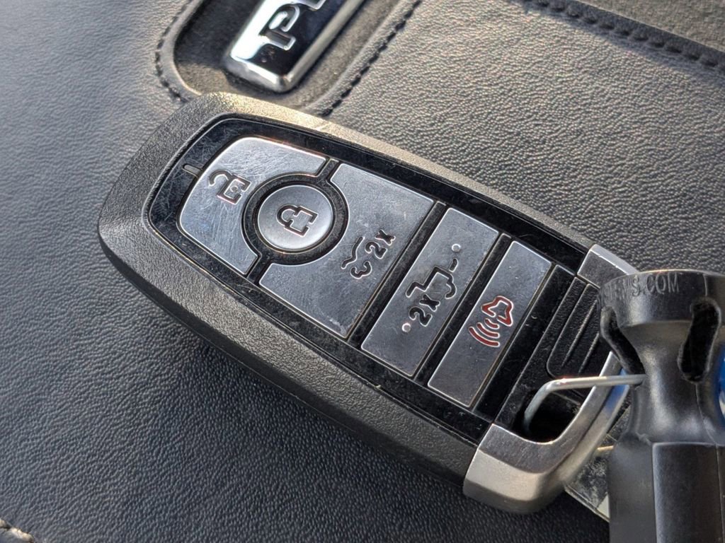 Certified 2022 Ford F150 Lightning Platinum image 32