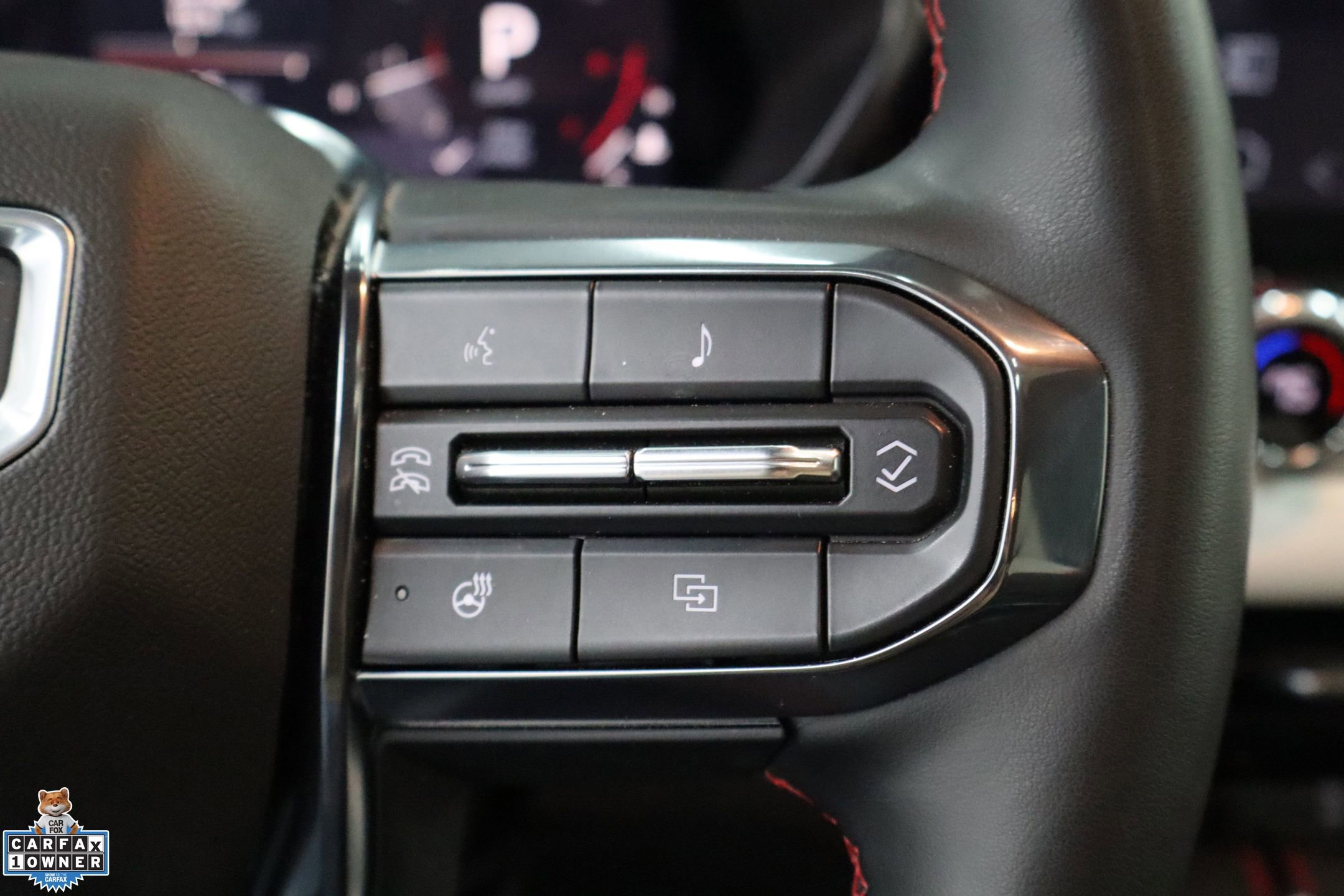 Used 2024 GMC Canyon AT4X image 17