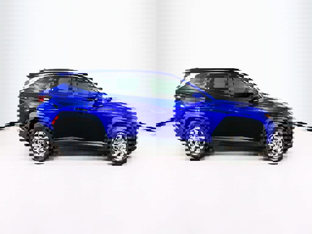Used 2023 Hyundai Tucson SE image 6