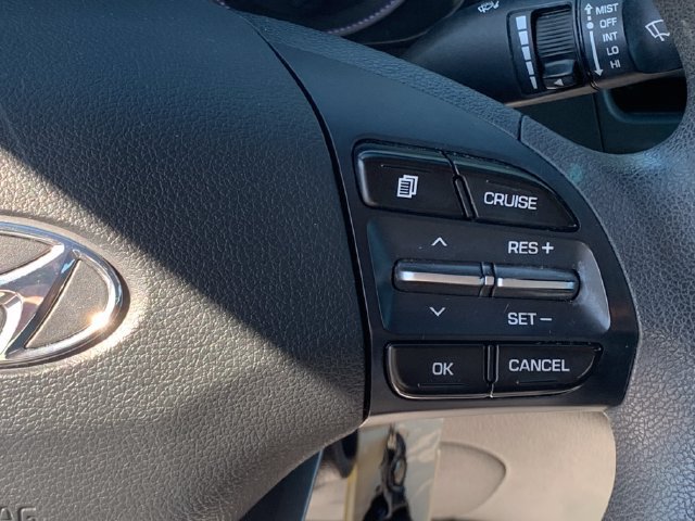 Used 2019 Hyundai Elantra SEL FWD image 16