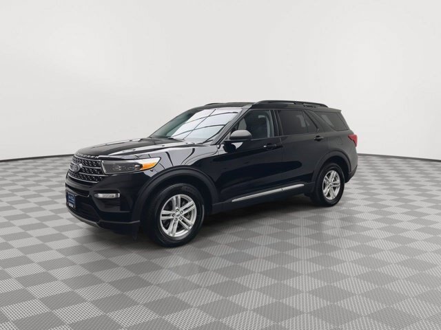 Certified 2024 Ford Explorer XLT w/ Equipment Group 202A AWD/4WD image 38