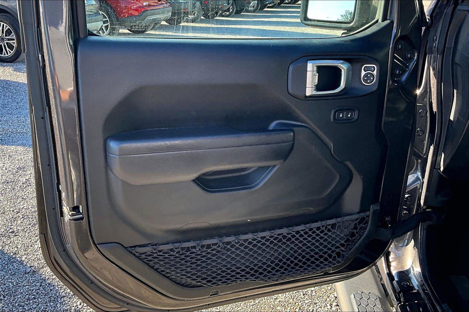 Used 2022 Jeep Wrangler Unlimited Sport image 15