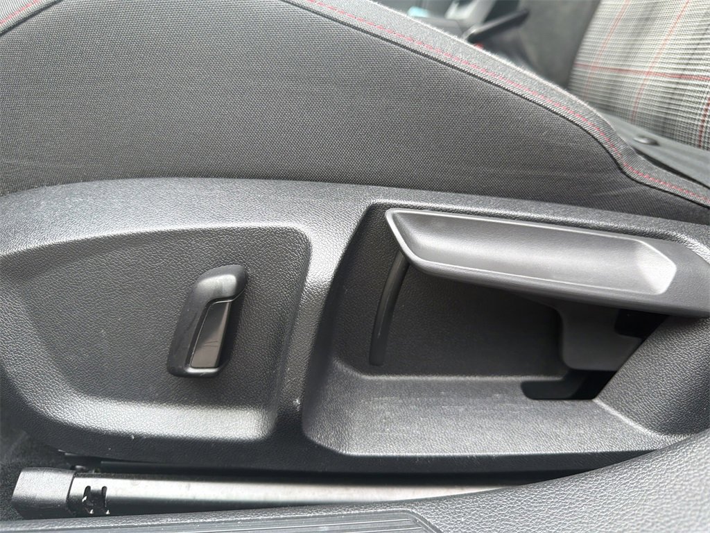 Used 2023 Volkswagen GTI S image 13