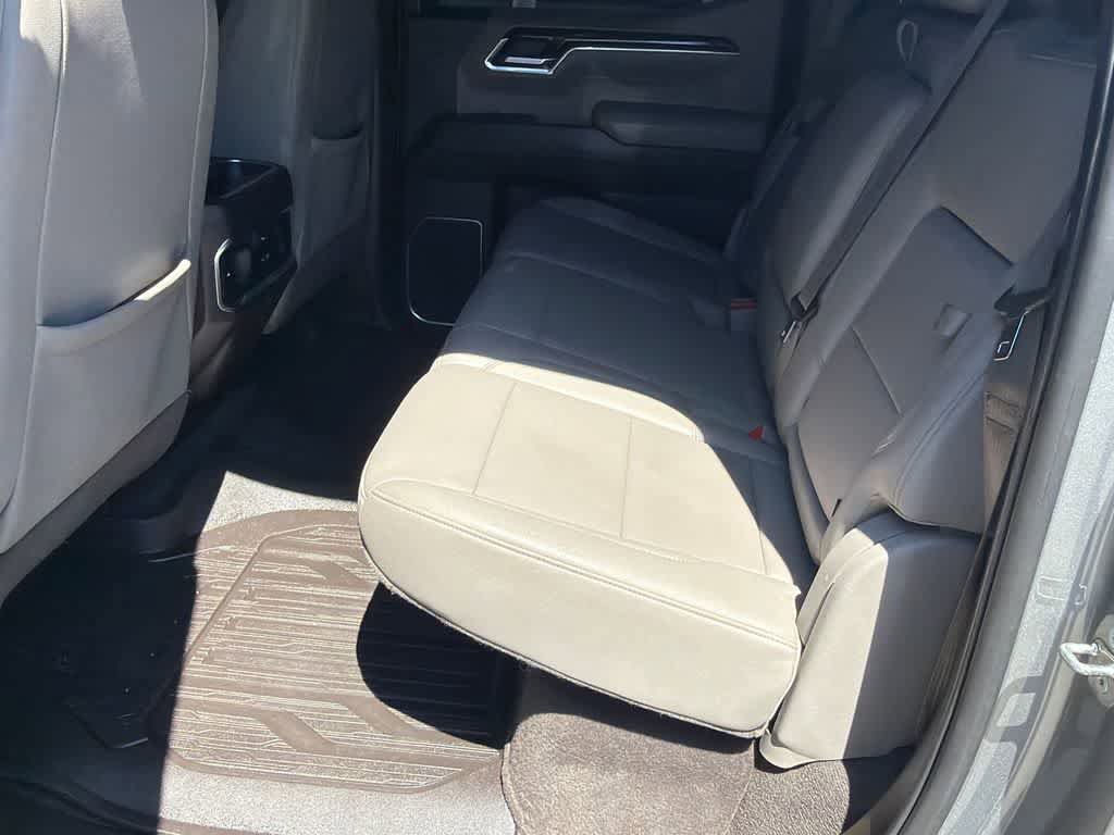 Used 2023 GMC Sierra 1500 SLT w/ SLT Premium Package AWD/4WD image 17