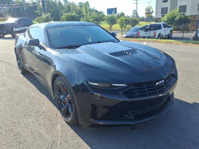 Used 2021 Chevrolet Camaro LT w/ Technology Package RWD image 5