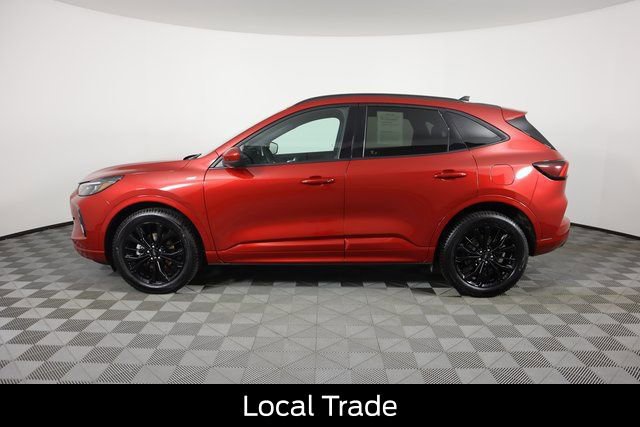 Certified 2023 Ford Escape ST-Line Elite AWD/4WD image 9