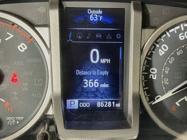 Used 2017 Toyota Tacoma Limited w/ Tow Package AWD/4WD image 13