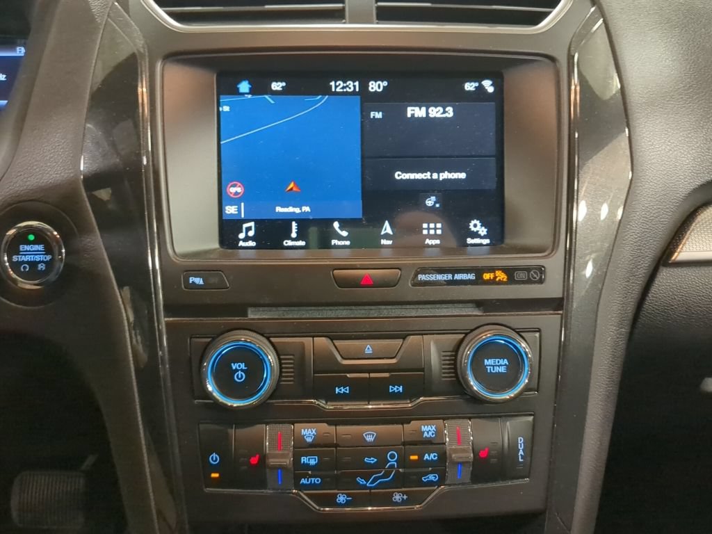 Certified 2018 Ford Explorer XLT w/ Equipment Group 201A AWD/4WD image 21
