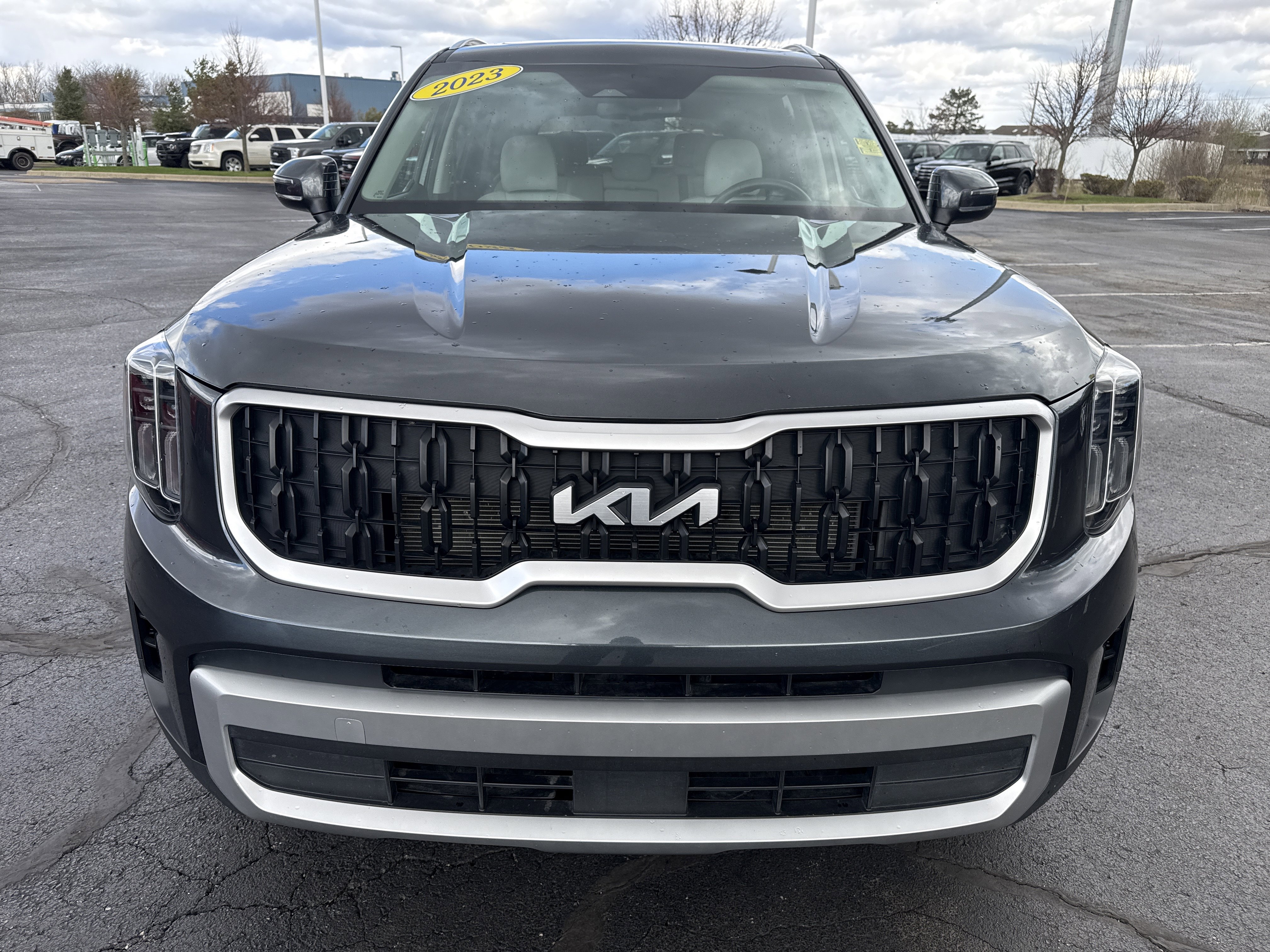 Used 2023 Kia Telluride FWD image 12