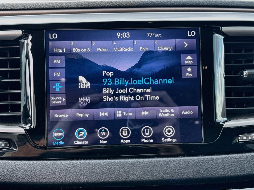 Used 2019 Chrysler Pacifica Touring Plus w/ Advanced Safetytec Group FWD image 15