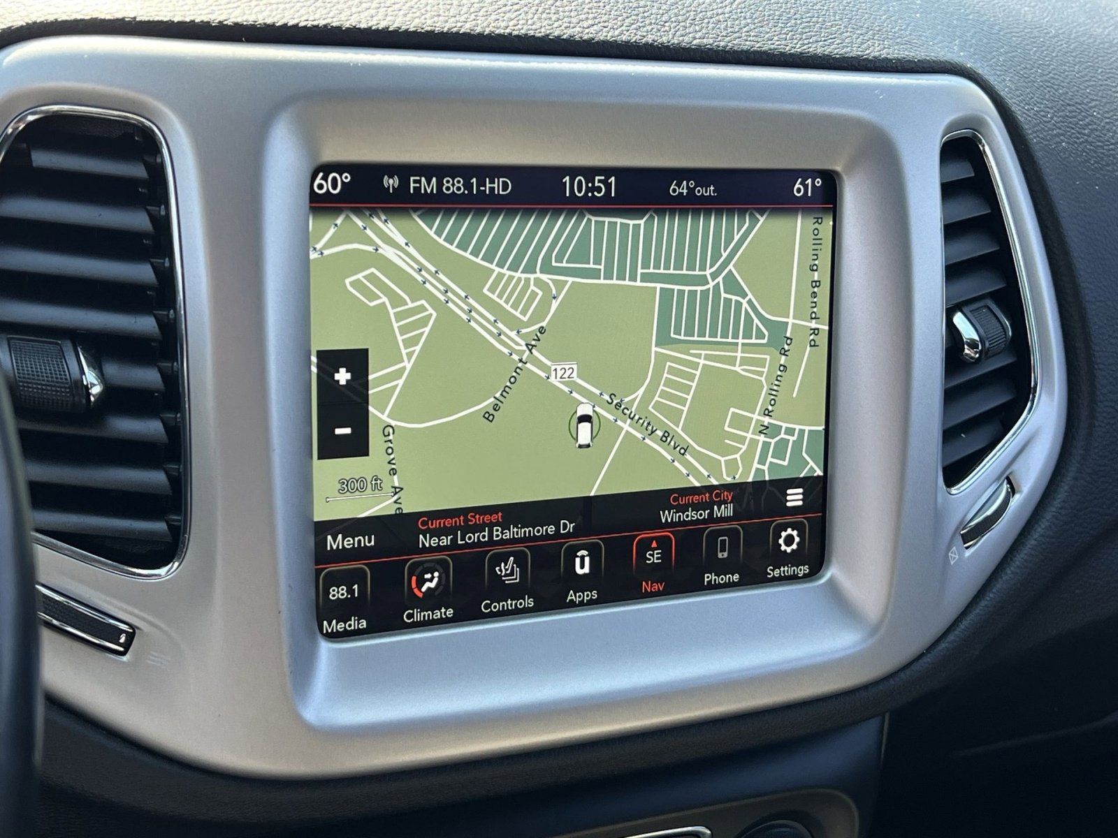 Used 2021 Jeep Compass Latitude AWD/4WD image 28