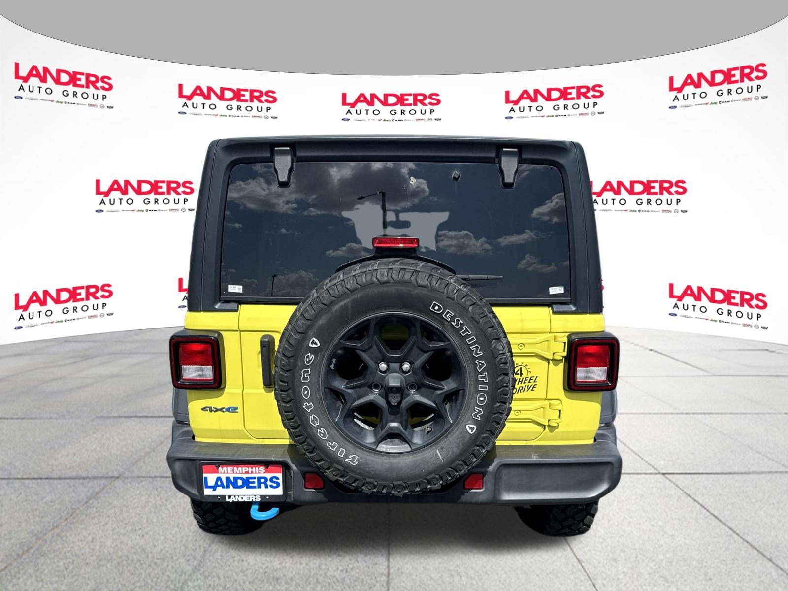 Used 2023 Jeep Wrangler Unlimited w/ 8.4" Radio Group AWD/4WD image 4