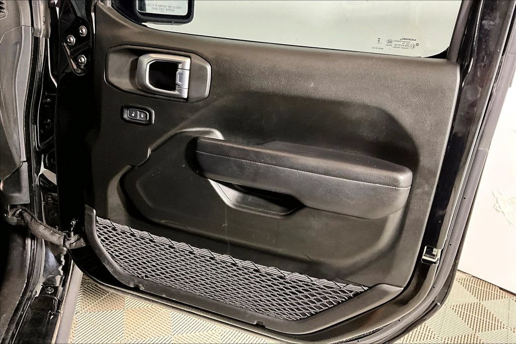 Used 2024 Jeep Gladiator Sport AWD/4WD image 19