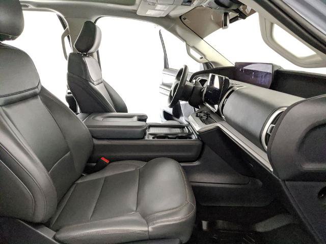 Certified 2025 Ford Expedition Active AWD/4WD image 24