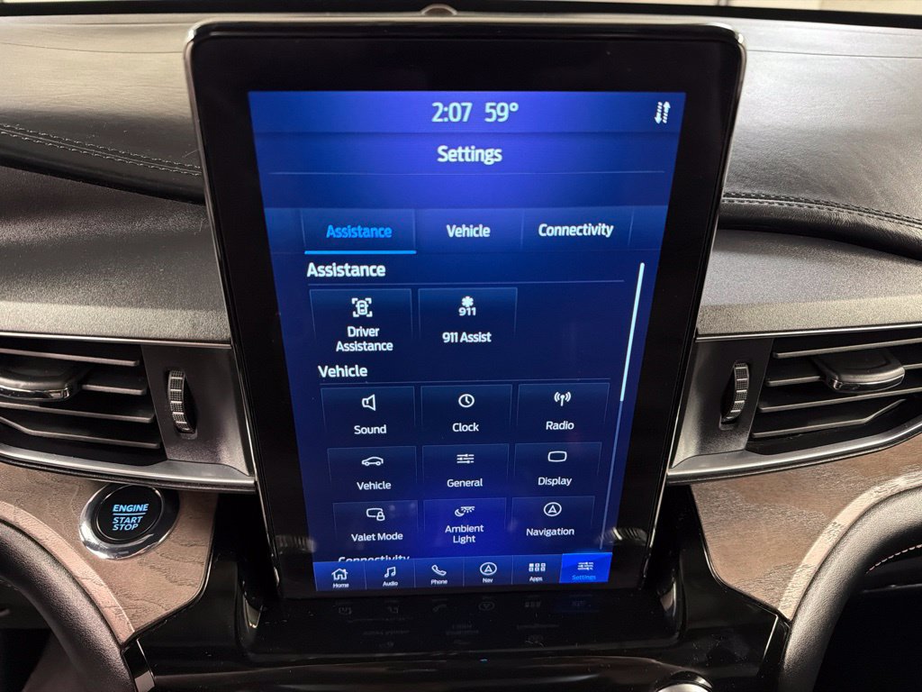 Certified 2023 Ford Explorer Platinum w/ Technology Package AWD/4WD image 9