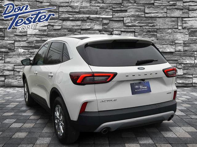 Certified 2023 Ford Escape Active image 3