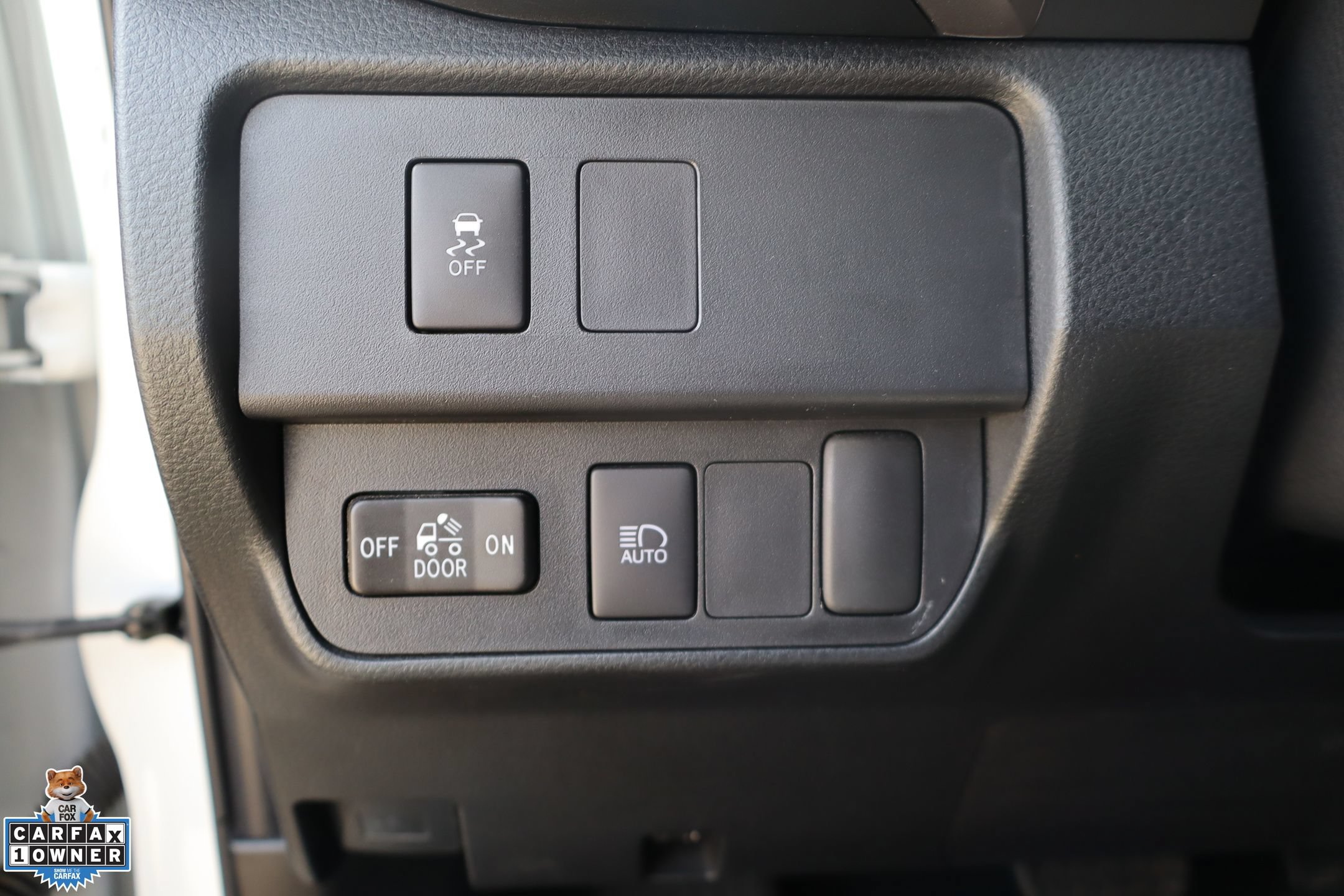 Used 2023 Toyota Tacoma SR5 RWD image 15