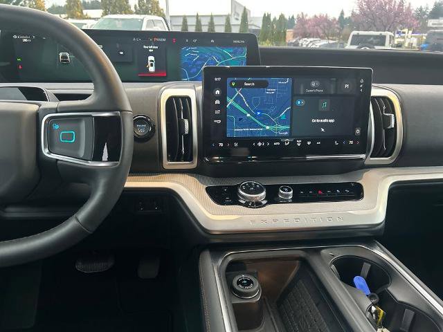 Certified 2025 Ford Expedition Active image 24