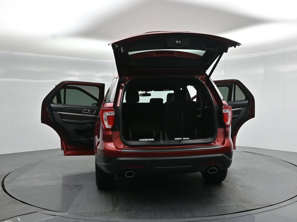 Certified 2019 Ford Explorer XLT w/ Equipment Group 202A FWD image 34