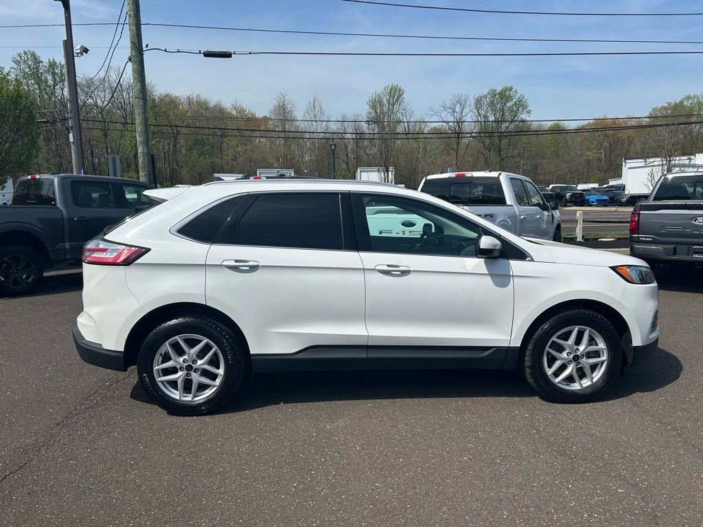Certified 2023 Ford Edge SEL w/ Convenience Package image 2