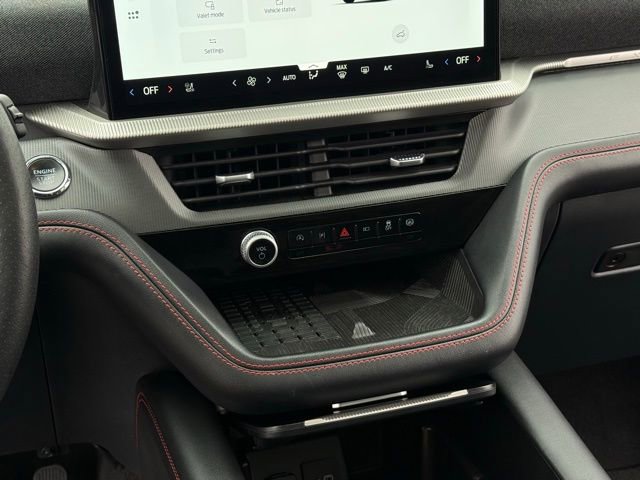 Certified 2025 Ford Explorer ST AWD/4WD image 32