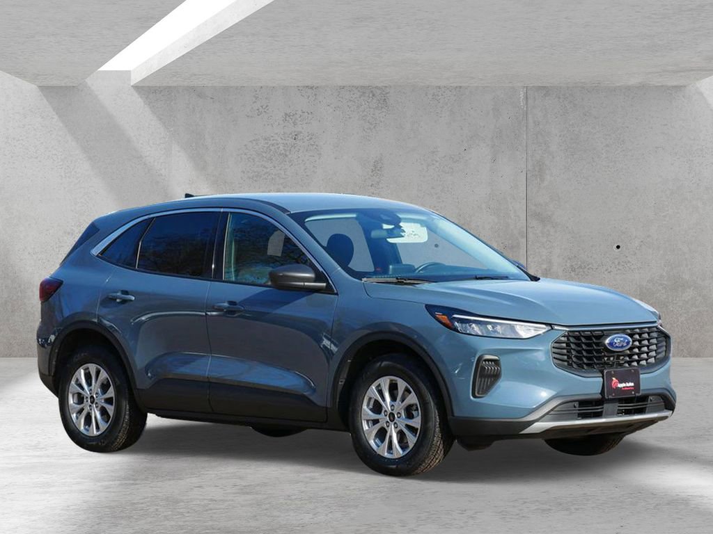 Certified 2023 Ford Escape Active AWD/4WD image 1