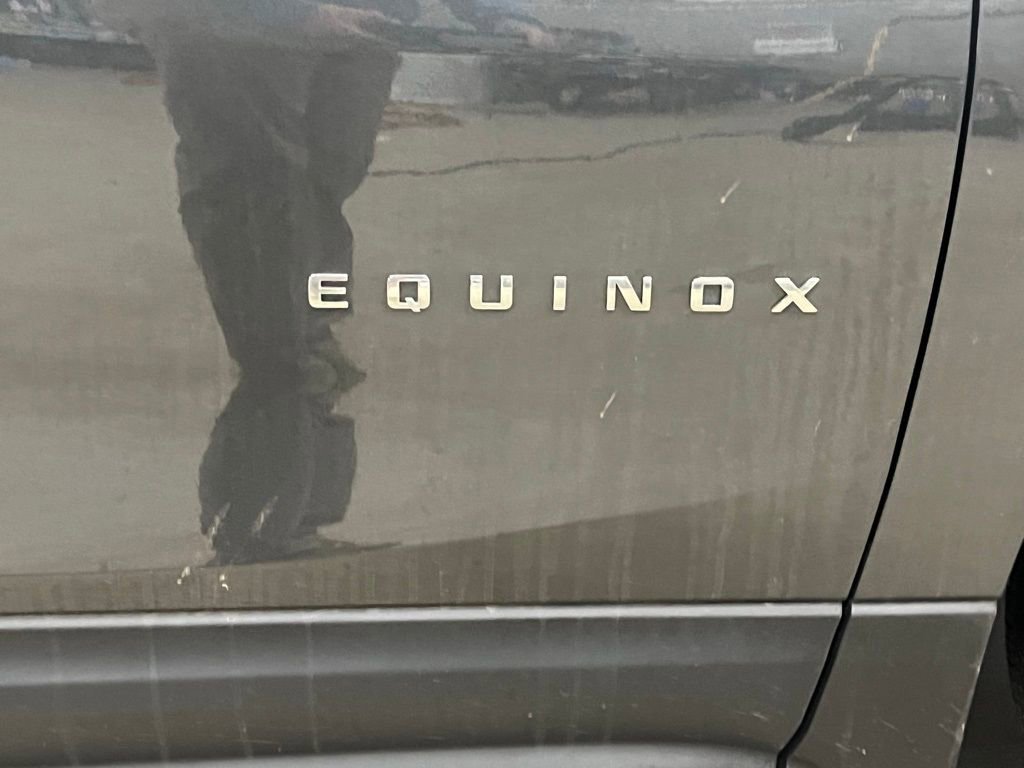 Used 2021 Chevrolet Equinox LT w/ Driver Convenience Package image 16