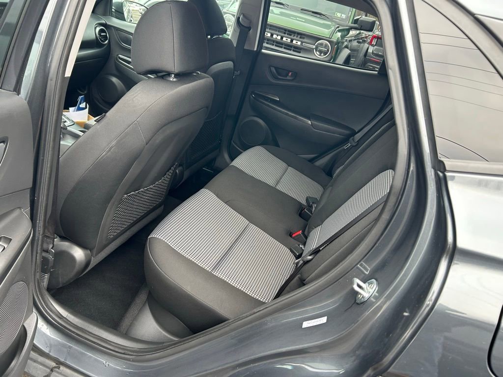 Used 2021 Hyundai Kona SEL Plus w/ Cargo Package image 18