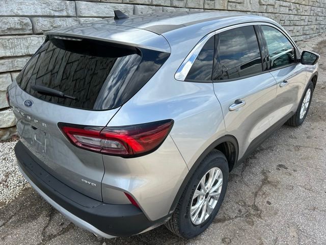 Certified 2023 Ford Escape Active w/ Tech Pack #2 image 3