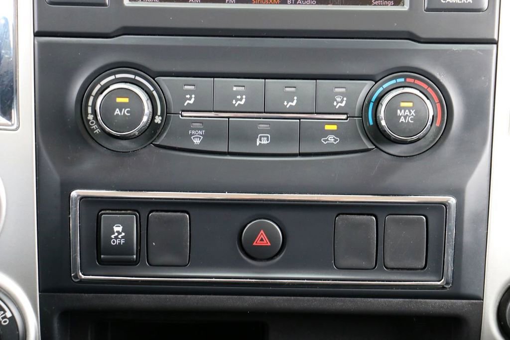Used 2019 Nissan Titan SV AWD/4WD image 27