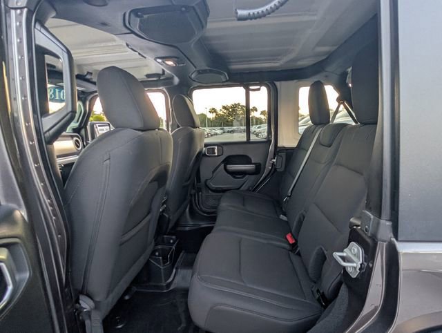 Used 2018 Jeep Wrangler Unlimited Sport S image 11