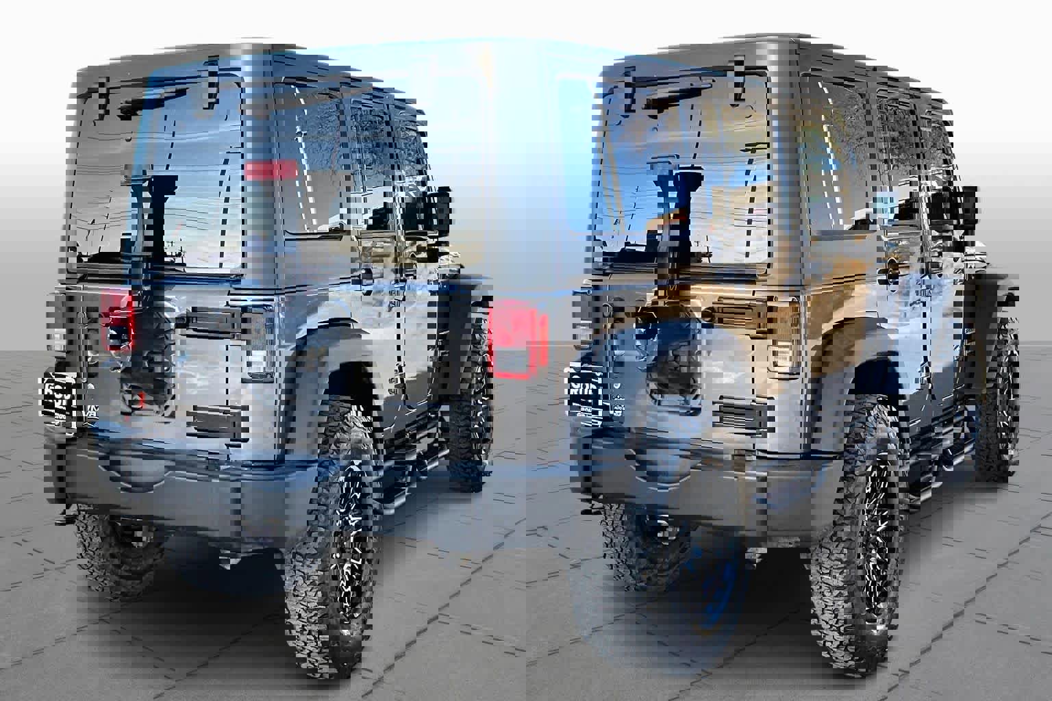 Used 2018 Jeep Wrangler Unlimited Sport S image 4