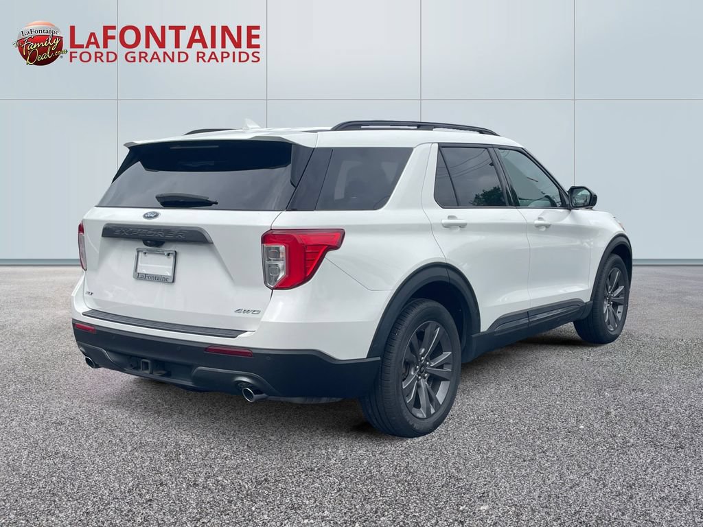 Certified 2023 Ford Explorer XLT w/ Equipment Group 202A AWD/4WD image 7