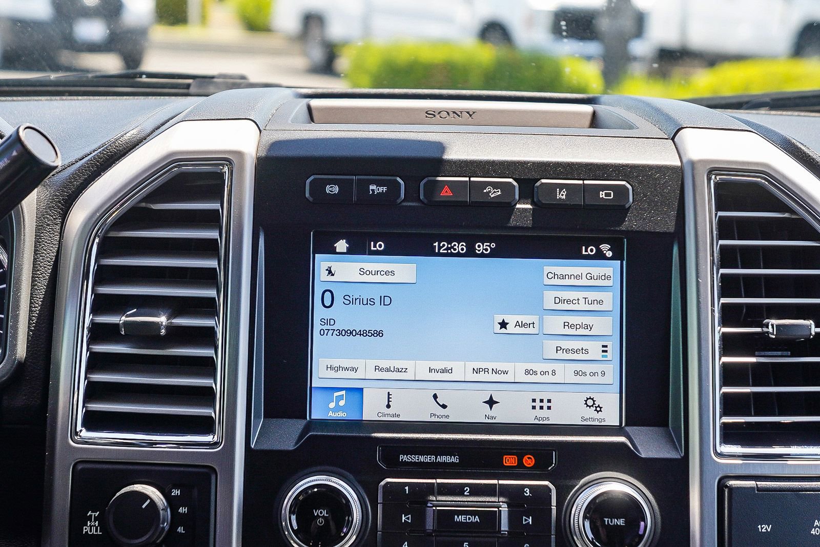 Certified 2017 Ford F250 Platinum w/ Platinum Ultimate Package image 14