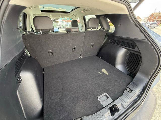 Certified 2022 Ford Escape SEL w/ SEL Stealth AWD Package image 30