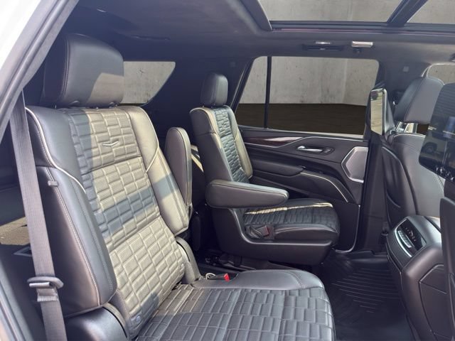 Used 2022 Cadillac Escalade Sport Platinum AWD/4WD image 8