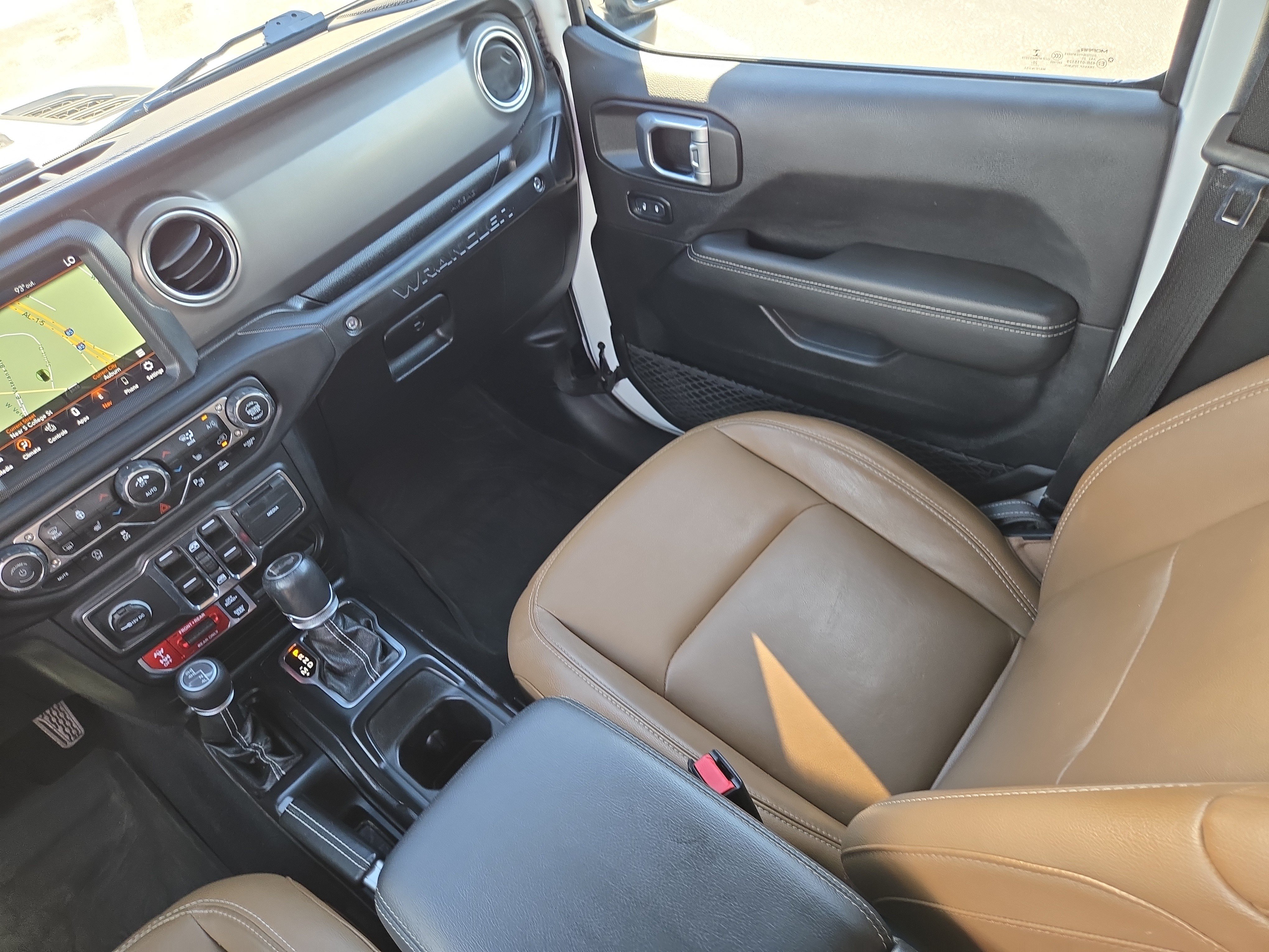 Used 2021 Jeep Wrangler Unlimited Rubicon AWD/4WD image 17