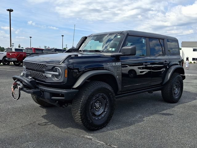 Certified 2024 Ford Bronco Everglades AWD/4WD image 3