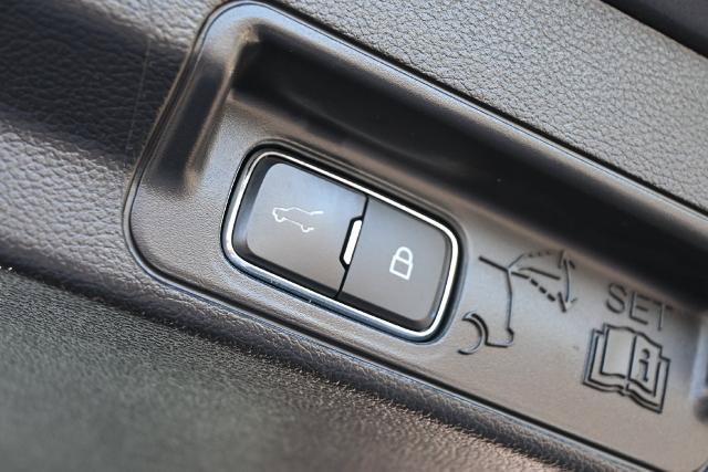 Certified 2025 Ford Explorer ST AWD/4WD image 13